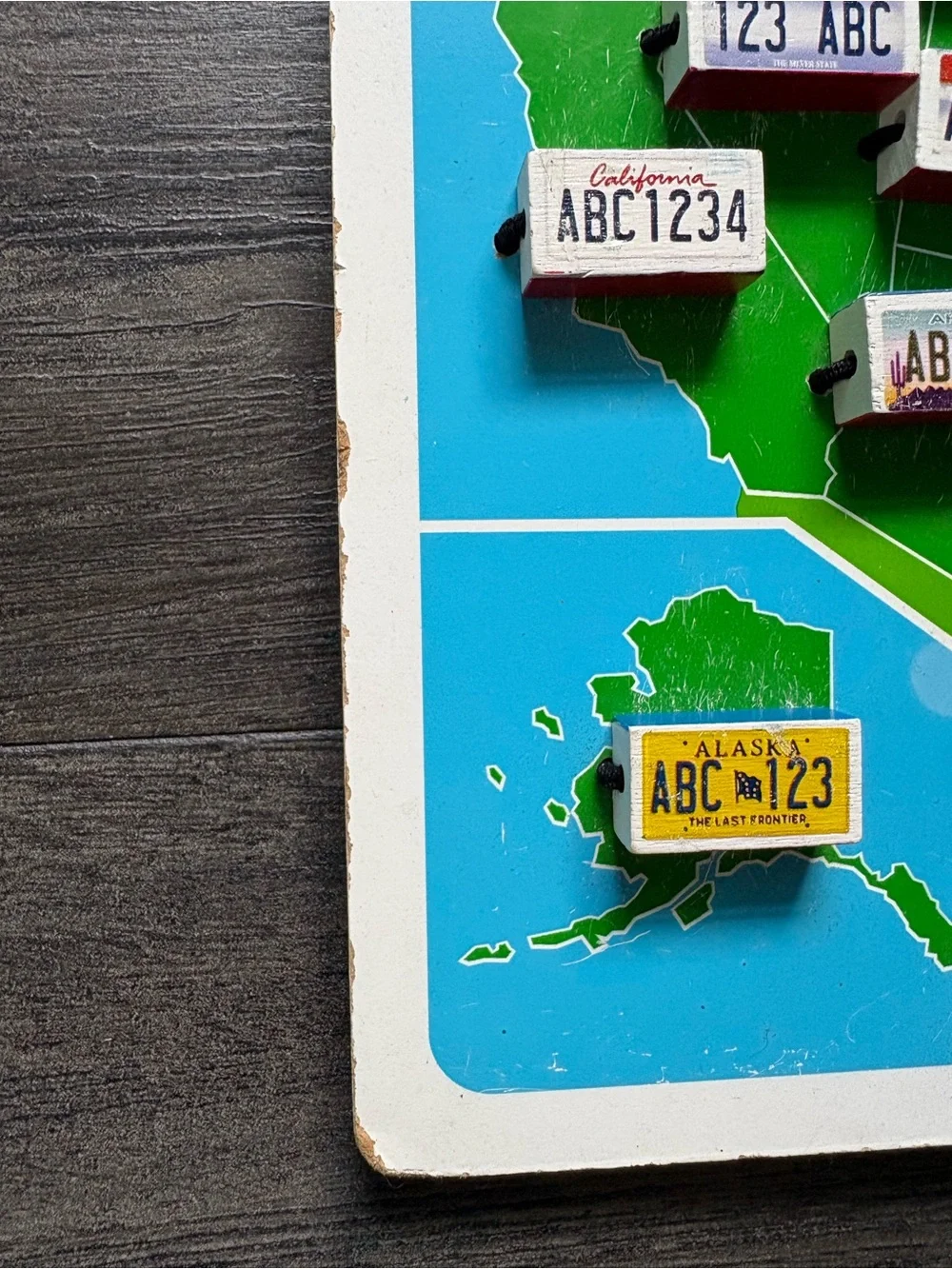 Melissa & Doug Wooden USA License Plate Car Travel Flip Game 14.5 x10 Inch Board